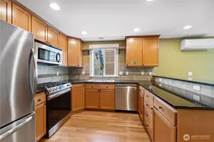 8403 8th Ave NW, Seattle, WA 98117 - Photo 5