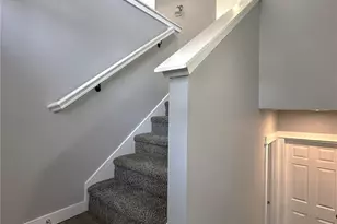 12025 Phinney Ave N, Seattle, WA 98133 - Photo 3