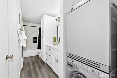 2034 14th Avenue W #304, Seattle, WA 98119 - Photo 15