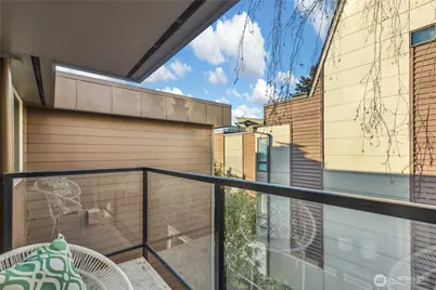 2034 14th Avenue W #304, Seattle, WA 98119 - Photo 17