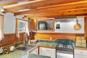 2100 West Bay Dr NW, Olympia, WA 98502 - Photo 17