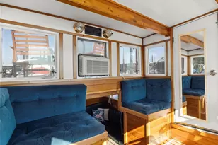 2100 West Bay Dr NW, Olympia, WA 98502 - Photo 9