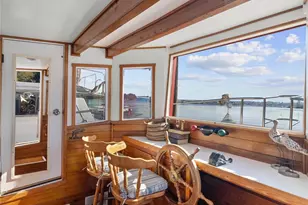 2100 West Bay Dr NW, Olympia, WA 98502 - Photo 5