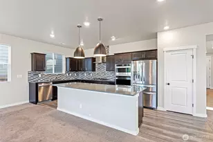 1533 27th St NW, Puyallup, WA 98371 - Photo 5