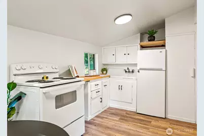 520 Railroad Avenue E, Skykomish, WA 98288 - Photo 15