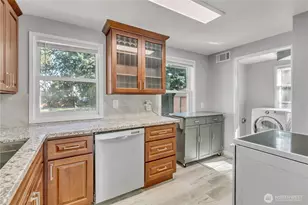 12230 68th Ave S, Seattle, WA 98178 - Photo 7