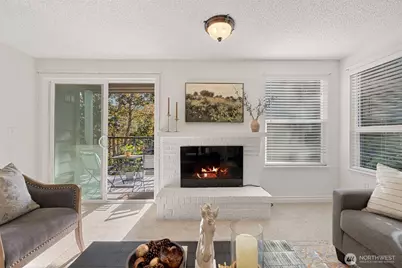 820 Cady Road #J206, Everett, WA 98203 - Photo 3