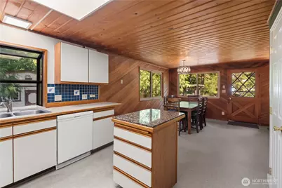 141 N Handicap Place, Hoodsport, WA 98548 - Photo 9