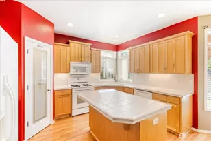 2104 NE 180th Pl, Vancouver, WA 98684 - Photo 9