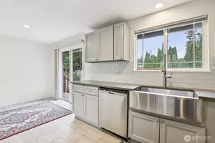 306 NW 134th St, Vancouver, WA 98685 - Photo 9