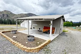 92 Crumbacher Rd, Tonasket, WA 98855 - Photo 5