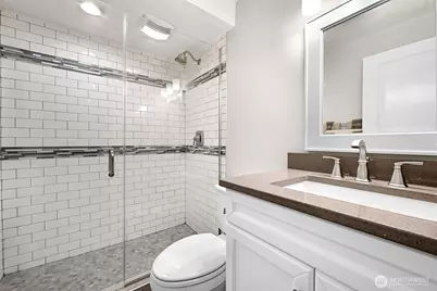 600 S State Street #212, Bellingham, WA 98225 - Photo 27