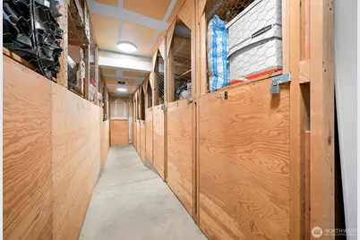 600 S State Street #212, Bellingham, WA 98225 - Photo 31