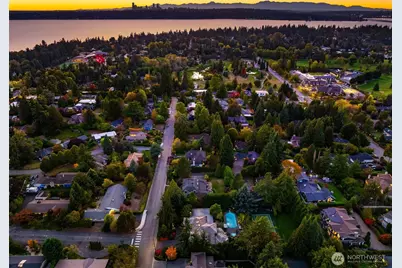 8622 NE 10th Street, Medina, WA 98039 - Photo 39