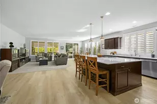 14613 Knoll Park Ct E, Bonney Lake, WA 98391 - Photo 5