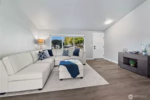 23206 113th St E, Buckley, WA 98321 - Photo 9