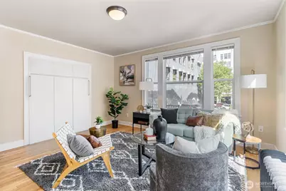 905 NE 43rd Street #111, Seattle, WA 98105 - Photo 3