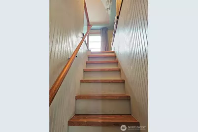 2822 Prosch Avenue W, Seattle, WA 98119 - Photo 27