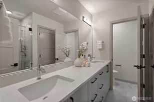 922 B N 35th St, Seattle, WA 98103 - Photo 21