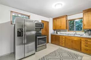 1008 E Denny Way, Seattle, WA 98122 - Photo 11