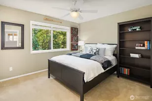 27131 SE 25th Pl, Sammamish, WA 98075 - Photo 25