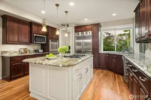 27131 SE 25th Pl, Sammamish, WA 98075 - Photo 17