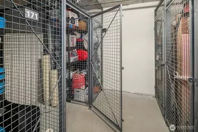 76 Cedar St #405, Seattle, WA 98121 - Photo 29