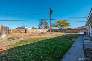 1127 Arlington Dr NE, Moses Lake, WA 98837 - Photo 15