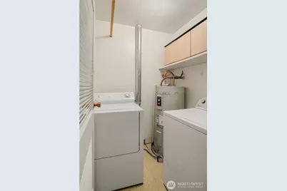 2501 Canterbury Ln E #106, Seattle, WA 98112 - Photo 9