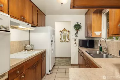 5919 19th Avenue S, Seattle, WA 98108 - Photo 3