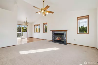 537 Burger Place, Enumclaw, WA 98022 - Photo 7