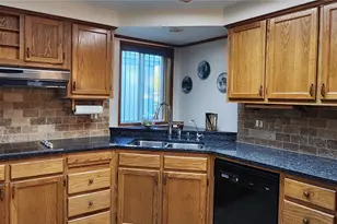 5900 64th St NE, Marysville, WA 98270 - Photo 3