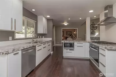 9002 65th Avenue E, Puyallup, WA 98371 - Photo 11