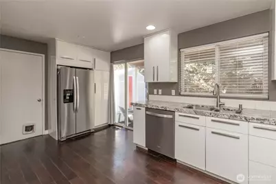 9002 65th Avenue E, Puyallup, WA 98371 - Photo 9