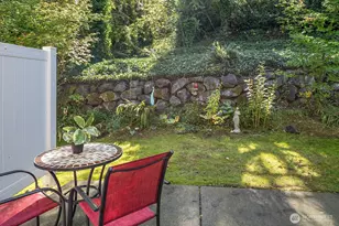 3737 S Holly Park Dr, Seattle, WA 98118 - Photo 7