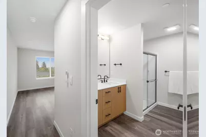 15613 Admiralty Way #B1, Lynnwood, WA 98087 - Photo 9