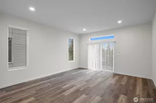 15613 Admiralty Way, Lynnwood, WA 98087 - Photo 7