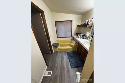 15254 Highway 112, Sekiu, WA 98381 - Photo 11