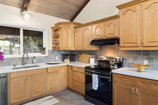 170 E Camus Dr, Shelton, WA 98584 - Photo 17