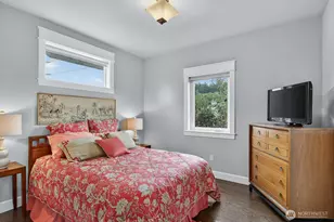 3406 W 2nd St, Anacortes, WA 98221 - Photo 25