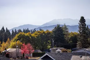 817 W 13th St, Port Angeles, WA 98363 - Photo 3