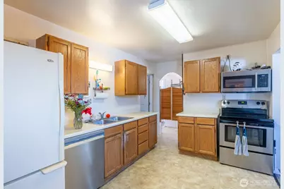 817 W 13th Street, Port Angeles, WA 98363 - Photo 15