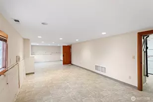 7400 32nd Ave NW, Seattle, WA 98117 - Photo 19