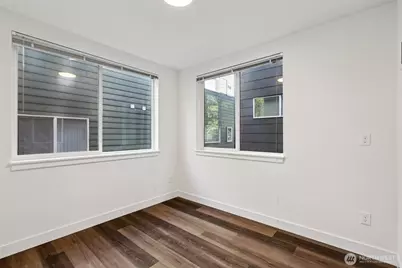 5259 Brooklyn Avenue NE, Seattle, WA 98105 - Photo 13