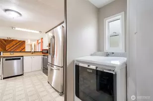 27054 235th Ct SE, Maple Valley, WA 98038 - Photo 15