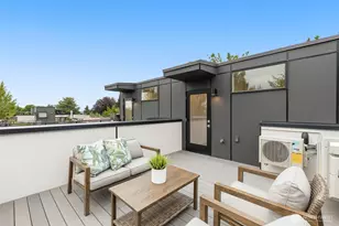 1108 C 34th Ave, Seattle, WA 98122 - Photo 19