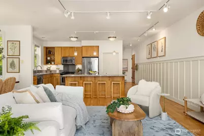 144 Hall Brothers Loop NW #101, Bainbridge Island, WA 98110 - Photo 9