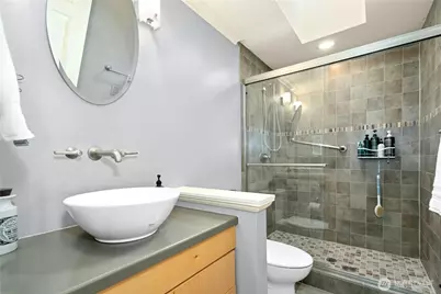 15865 Northup Way #41, Bellevue, WA 98008 - Photo 31