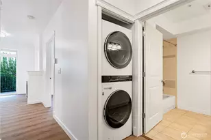 530 4th Ave W, Seattle, WA 98119 - Photo 11