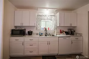 2735 Wishkah Rd, Aberdeen, WA 98520 - Photo 11